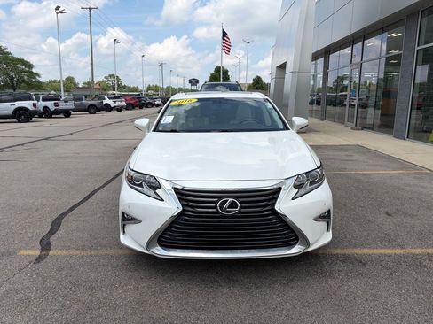 Used 2016 Lexus ES 350 w/ Premium Package w/Wood Trim FWD image 30
