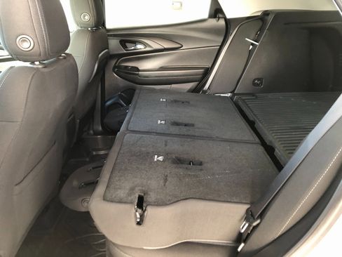 Certified 2023 Chevrolet TrailBlazer LT w/ LPO, Blackout Package image 11