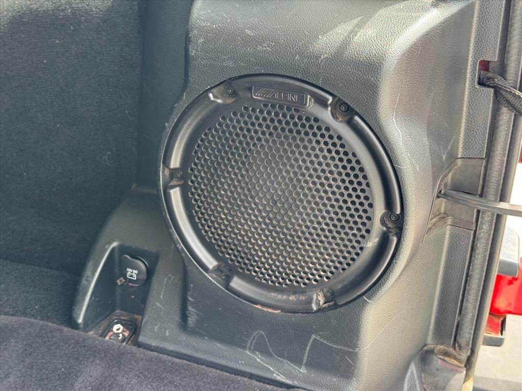 Used 2014 Jeep Wrangler Unlimited Sahara w/ Connectivity Group AWD/4WD image 11