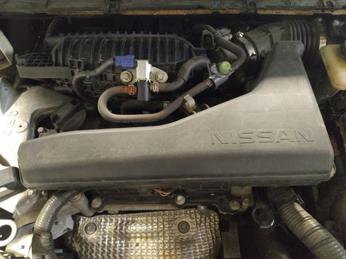 Used 2016 Nissan Rogue SV image 30