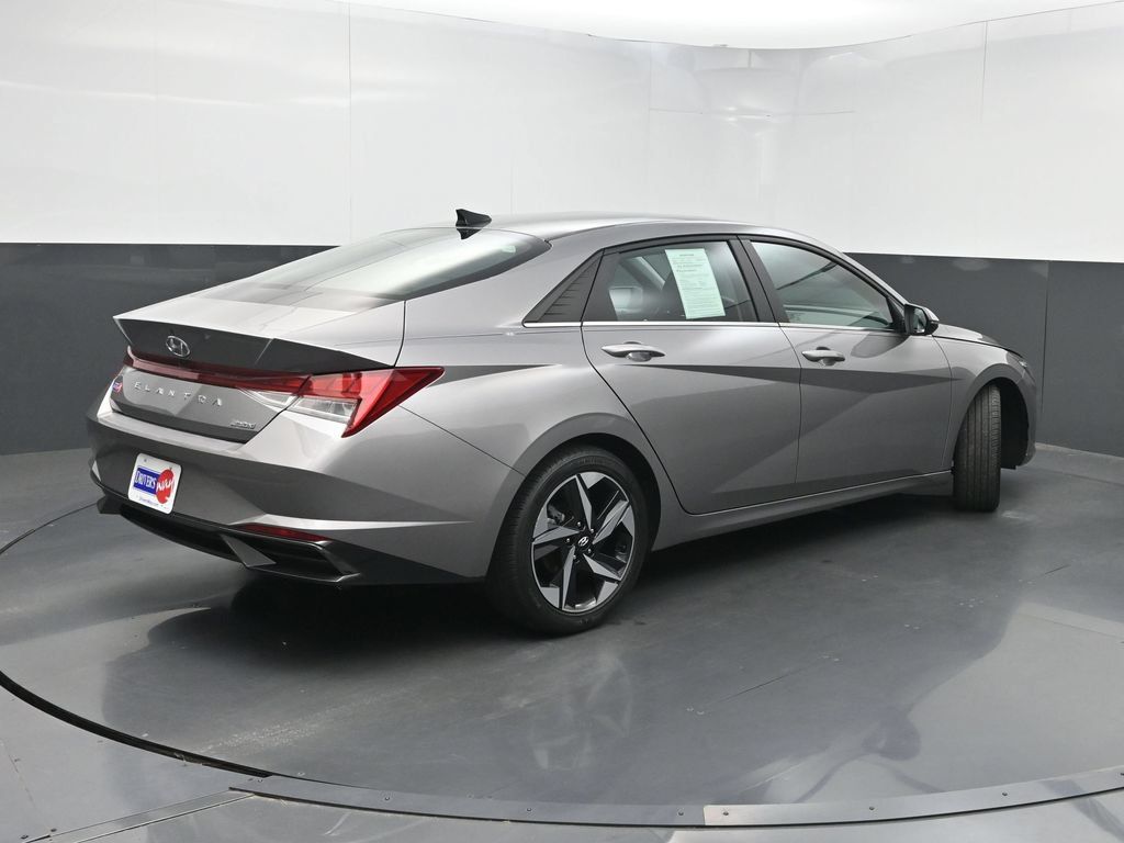 Used 2022 Hyundai Elantra Limited FWD image 24