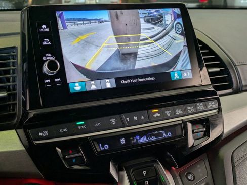 Used 2025 Honda Odyssey Sport-L image 16