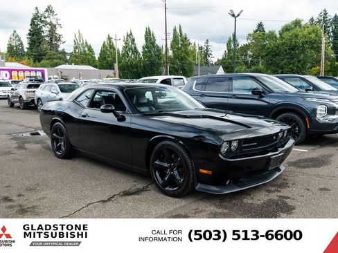 Used 2013 Dodge Challenger R/T Plus RWD image 19