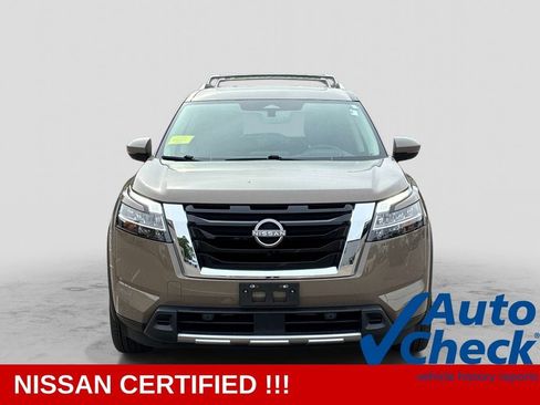 Certified 2023 Nissan Pathfinder Platinum AWD/4WD image 2