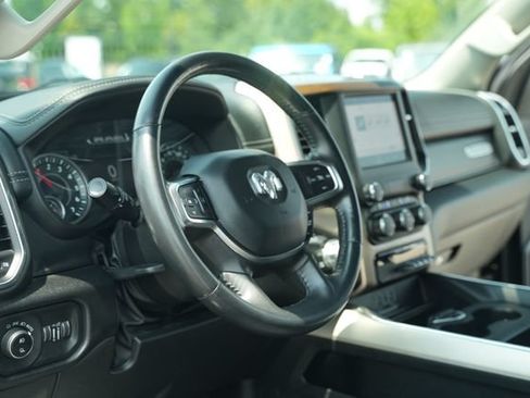 Used 2022 RAM 1500 Laramie AWD/4WD image 27