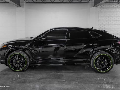 Used 2024 Lamborghini Urus S image 8