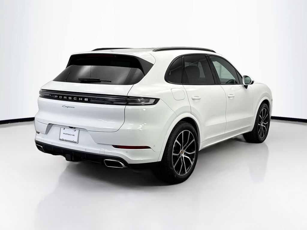 Used 2026 Porsche Cayenne AWD/4WD image 7