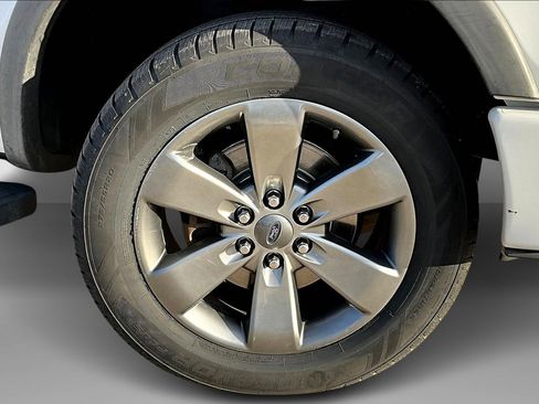 Used 2014 Ford F150 FX4 w/ Equipment Group 402A Luxury image 10