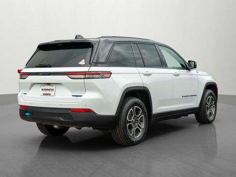 Used 2022 Jeep Grand Cherokee Trailhawk w/ Luxury Tech Group III AWD/4WD image 7