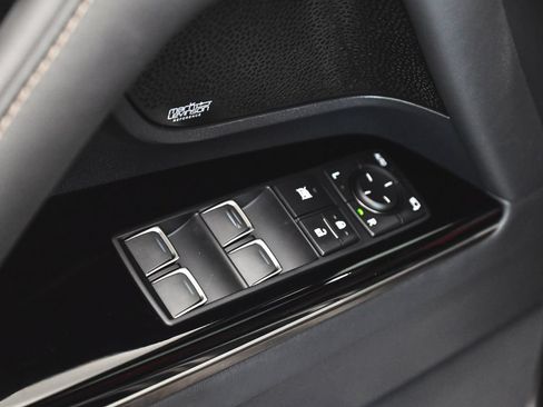 Used 2023 Lexus LX 600 F Sport AWD/4WD image 10