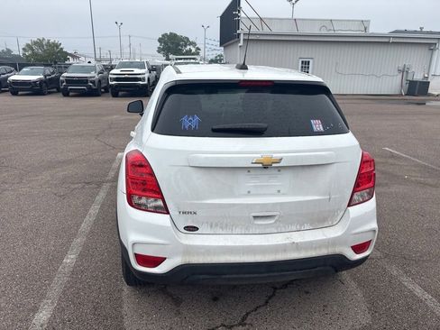 Used 2020 Chevrolet Trax LS FWD image 6