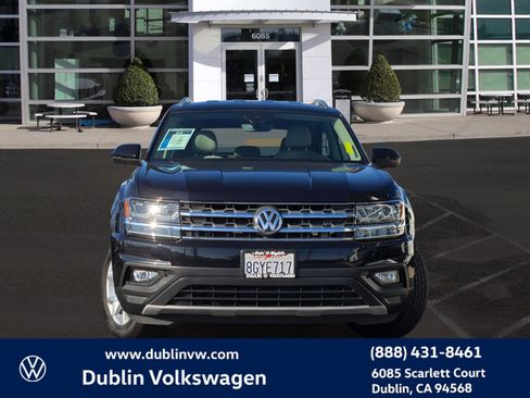 Used 2018 Volkswagen Atlas SE image 2