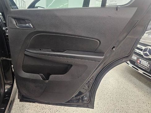 Used 2013 Chevrolet Equinox LS AWD/4WD image 32