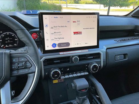 New 2024 Toyota Tacoma TRD Sport image 6