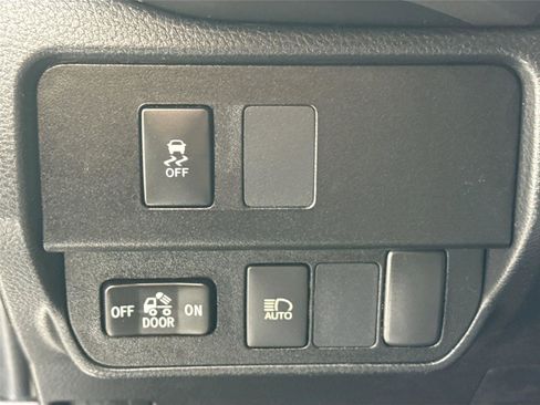 Certified 2022 Toyota Tacoma SR5 image 14