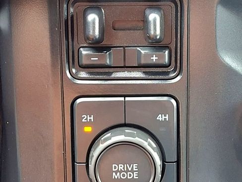 Used 2024 Ford F250 Platinum AWD/4WD image 21