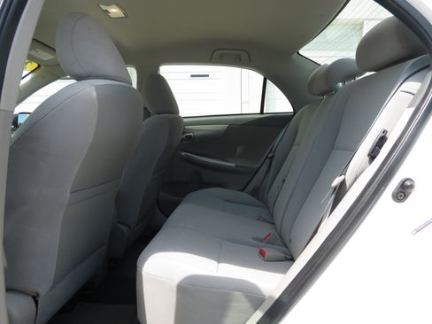 Used 2010 Toyota Corolla FWD image 23