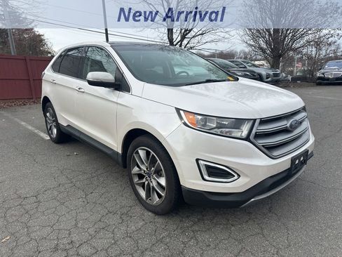 Used 2018 Ford Edge Titanium w/ Equipment Group 301A image 2