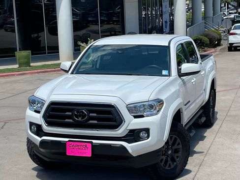 Used 2023 Toyota Tacoma SR5 RWD image 10