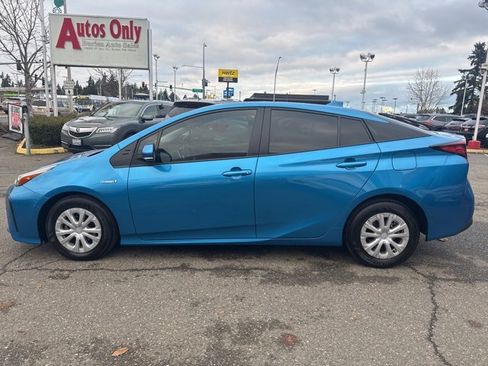 Used 2022 Toyota Prius LE image 8