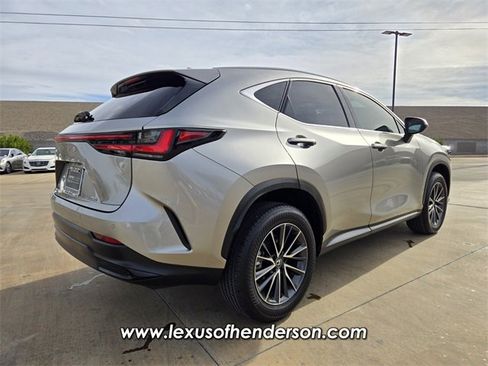 Certified 2025 Lexus NX 250 FWD image 7