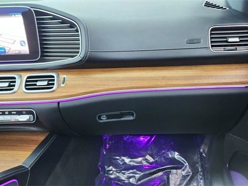 Used 2025 Mercedes-Benz GLS 450 4MATIC image 41