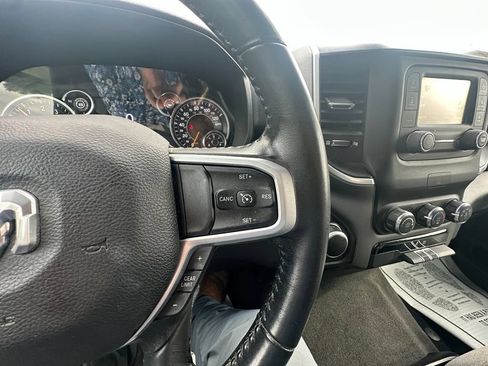 Used 2022 RAM 1500 Big Horn AWD/4WD image 16