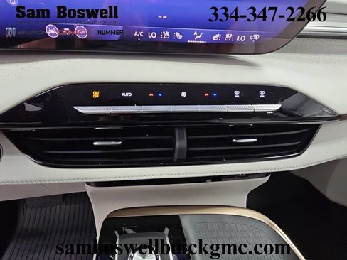 New 2026 Buick Enclave Avenir w/ Super Cruise Package FWD image 19