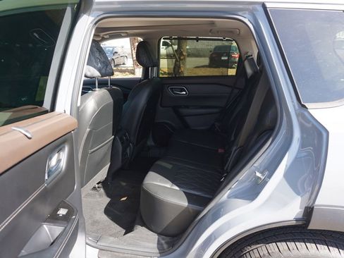 Used 2023 Nissan Rogue Platinum w/ Platinum Premium Package image 15