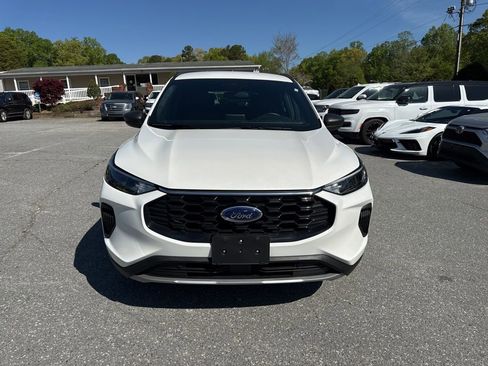 Used 2025 Ford Escape ST-Line w/ Equipment Group 301A image 8