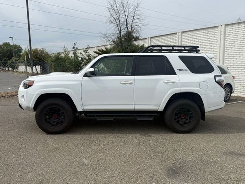 Used 2022 Toyota 4Runner TRD Pro image 2