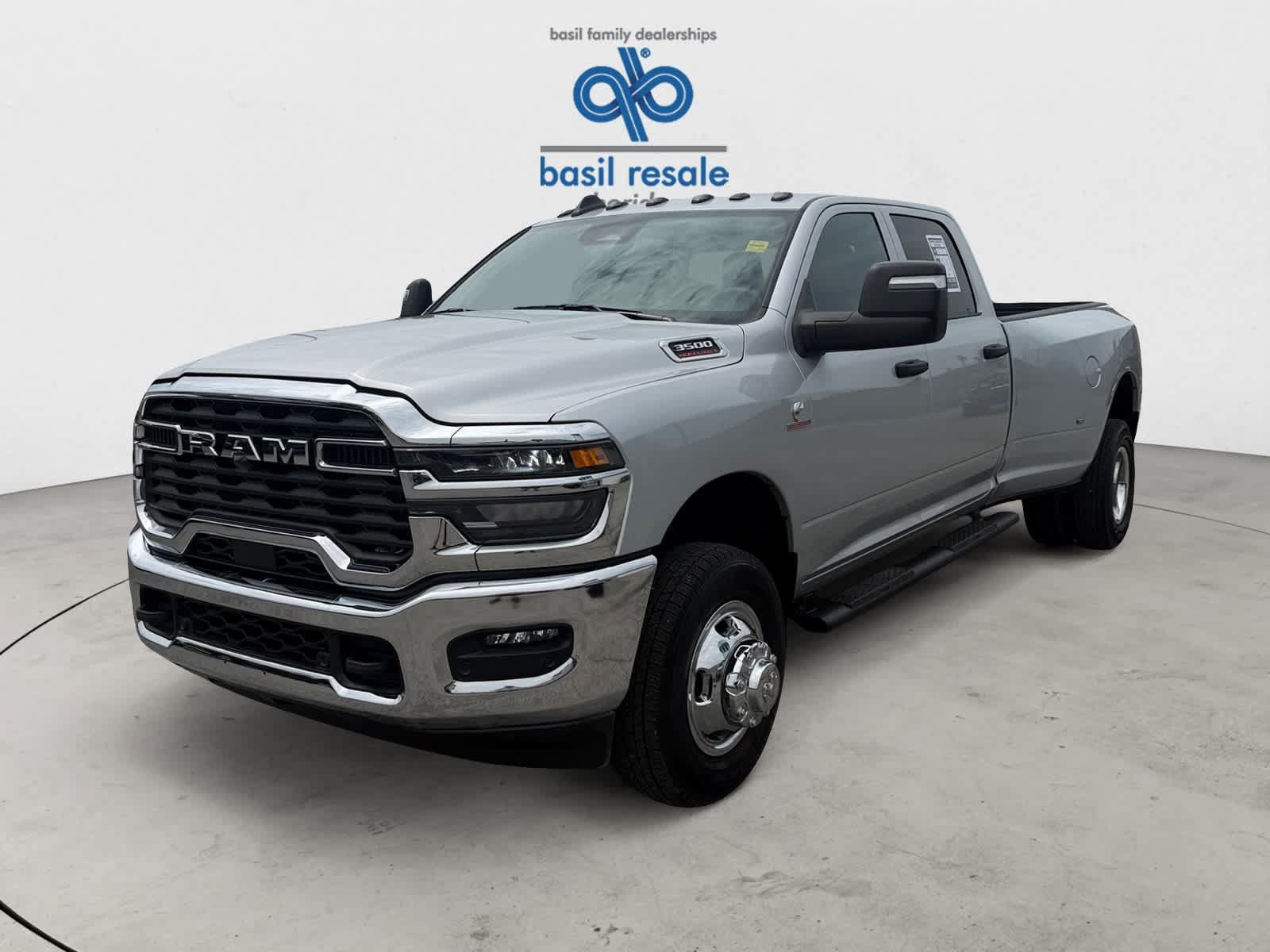 Used 2026 RAM 3500 Tradesman AWD/4WD image 2