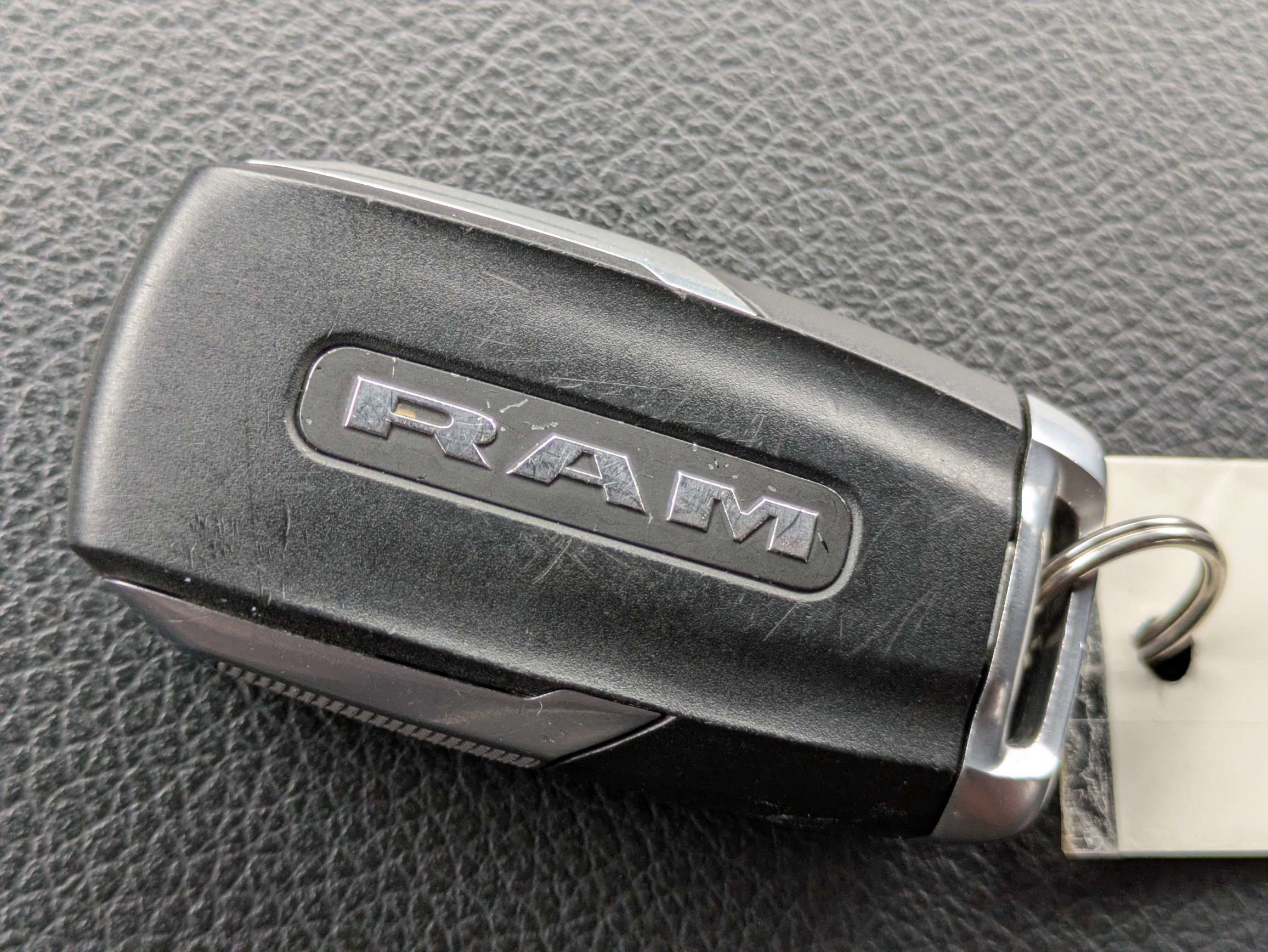 Used 2025 RAM 3500 Laramie AWD/4WD image 32