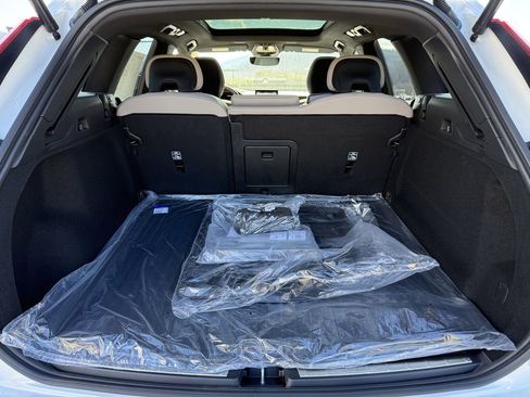 New 2026 Volvo XC60 B5 Plus w/ Protection Package Premier image 14