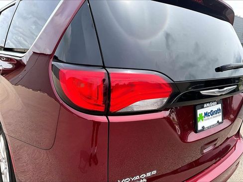 Used 2023 Chrysler Voyager LX FWD image 26
