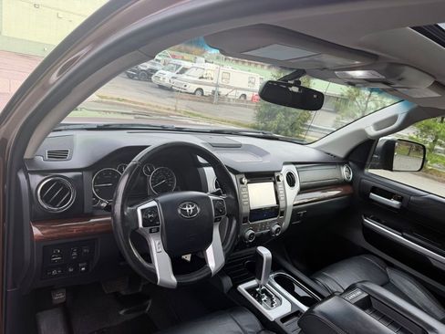 Used 2017 Toyota Tundra Limited w/ Limited Premium Package AWD/4WD image 13