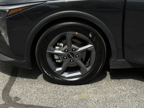 Used 2025 Kia K4 LXS image 34