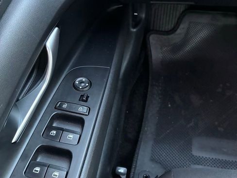 Used 2023 Hyundai Elantra SEL image 22