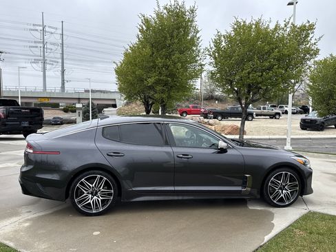 Used 2022 Kia Stinger GT-Line image 9