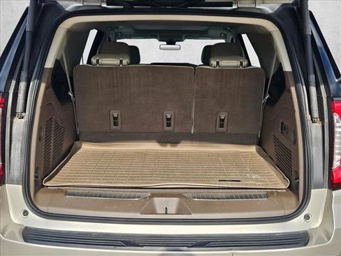 Used 2022 GMC Yukon XL Denali image 7