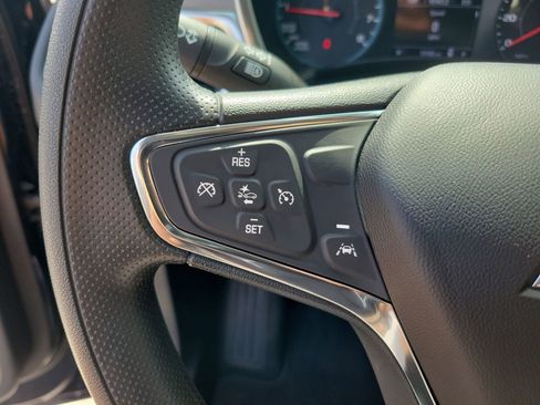 Used 2021 Chevrolet Equinox LS w/ LS Convenience Package FWD image 18