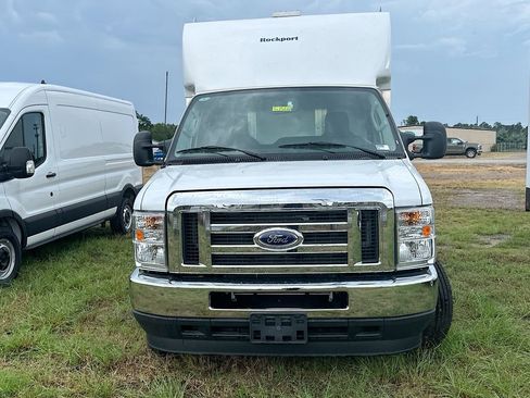 New 2025 Ford E-350 and Econoline 350 Super Duty w/ Power Equipment Group RWD image 4