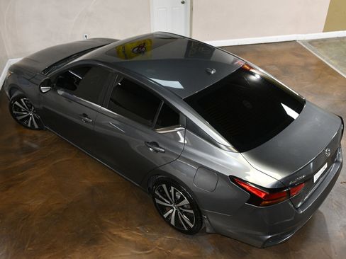 Used 2020 Nissan Altima 2.5 SR w/ Premium Package FWD image 76
