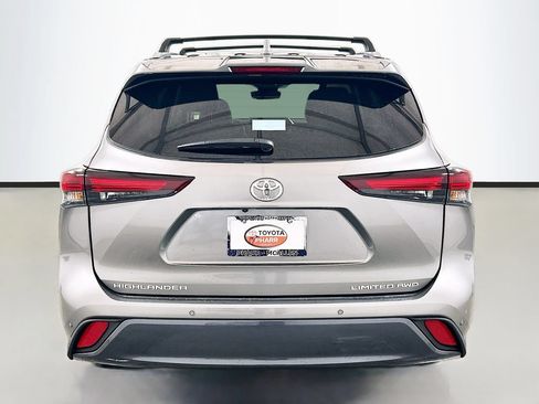 New 2026 Toyota Highlander Limited AWD/4WD image 5