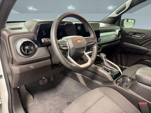 Used 2023 Chevrolet Colorado LT w/ LT Convenience Package RWD image 3
