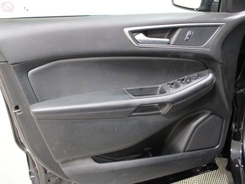 Used 2024 Ford Edge SEL image 17