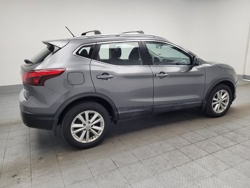 Used 2018 Nissan Rogue Sport SV w/ SV Technology Package AWD/4WD image 10