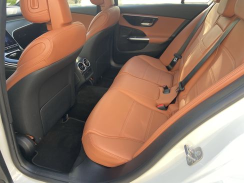 Certified 2025 Mercedes-Benz C 300 Sedan image 40