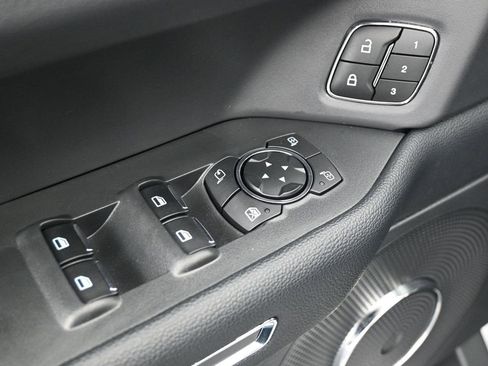Certified 2024 Ford Expedition XLT RWD image 32