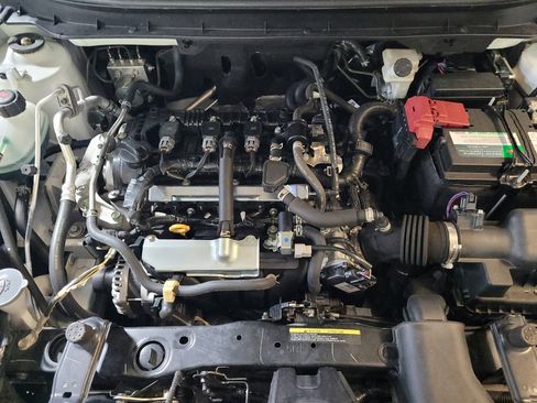 Used 2022 Nissan Kicks S FWD image 30